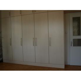 Schrank-5.JPG